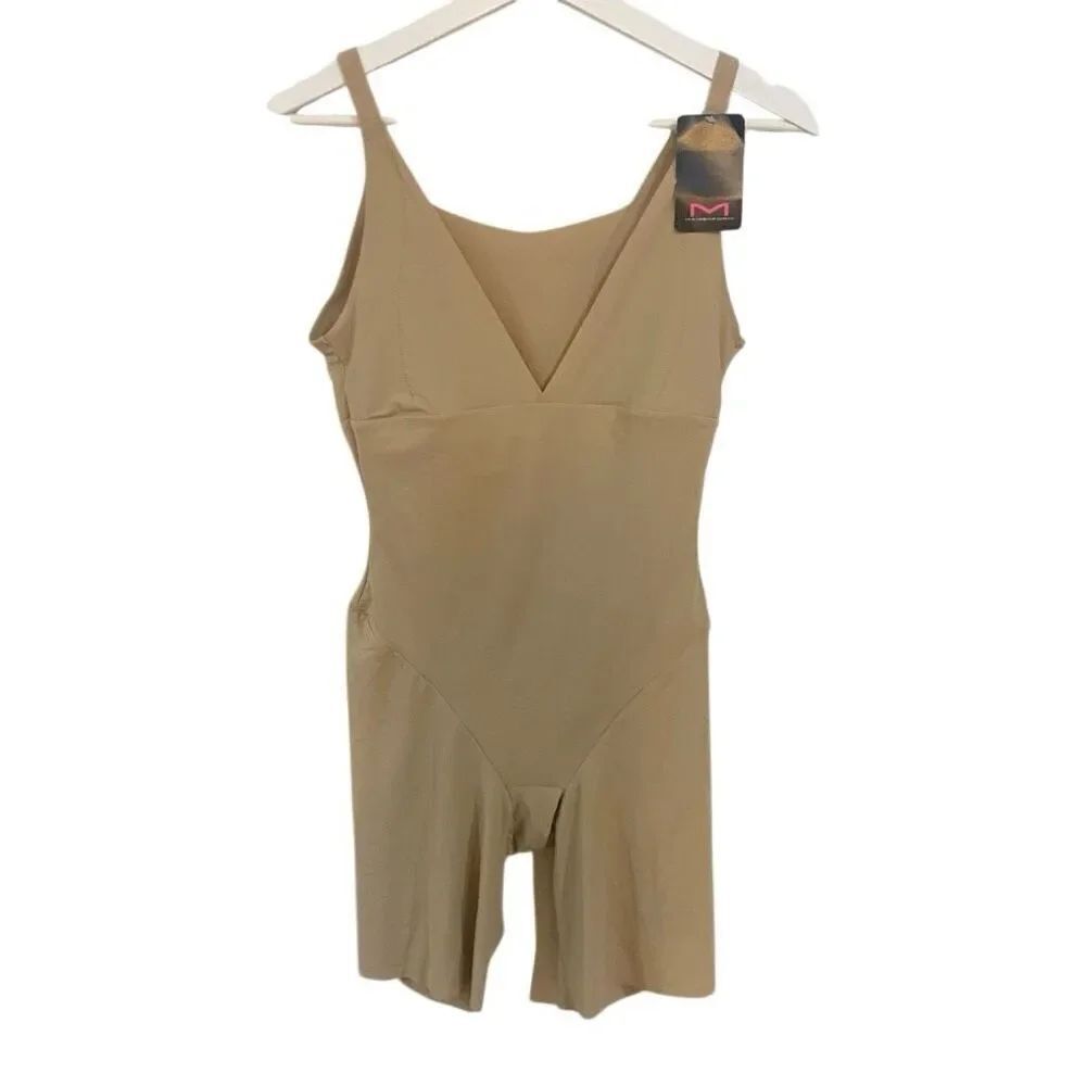 NWT maidenform large full shape wear deep vneck tan